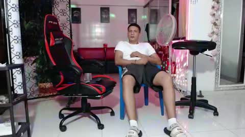 damyan_2003 online show from January 5, 1:13 am