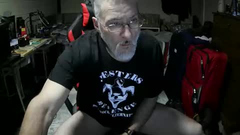 dan137111 online show from April 29, 11:25 am