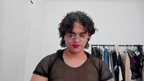 Diane Blosson online show from February 25, 1:04 am