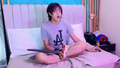 D A N online show from June 12, 7:02 pm