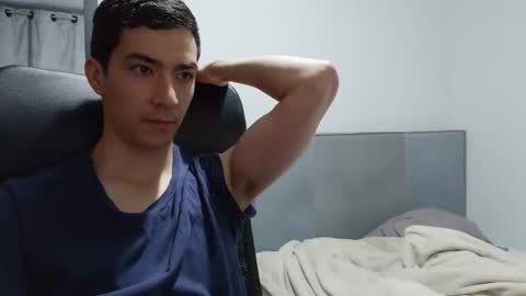 x  x online show from May 3, 1:55 am
