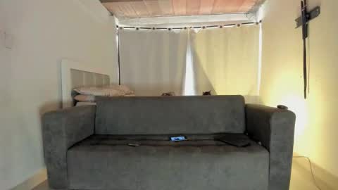 Snapshot of dana_777 chatting on February 7, 9:40 pm Dayana online show from February 7, 9:40 pm