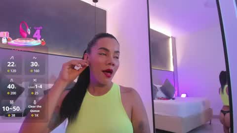 D A N A  online show from July 22, 8:44 pm