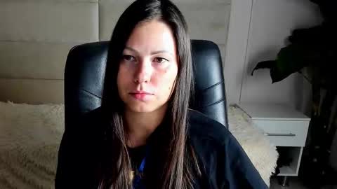 Snapshot of dana_dom chatting on October 20, 12:33 am Dana Dom online show from October 20, 12:33 am