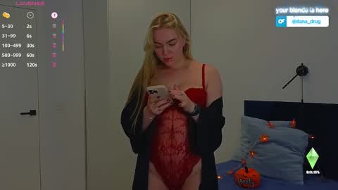 Dana online show from October 13, 6:41 pm