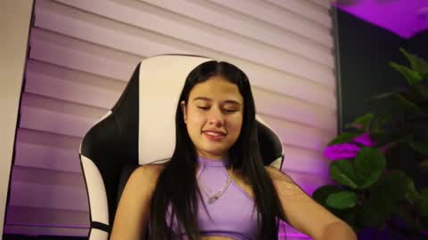 Snapshot of danaa_rouse chatting on October 31, 9:21 am danaa_rouse online show from October 31, 9:21 am