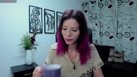 Snapshot of danaarey chatting on January 31, 11:35 am Danaa Rey online show from January 31, 11:35 am