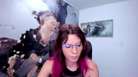 Snapshot of danaarey chatting on February 7, 11:23 am Danaa Rey online show from February 7, 11:23 am