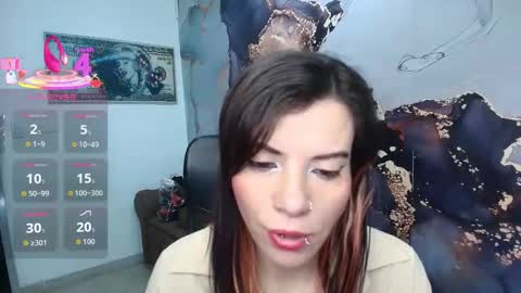 Snapshot of danaarey chatting on September 20, 11:33 am Danaa Rey online show from September 20, 11:33 am