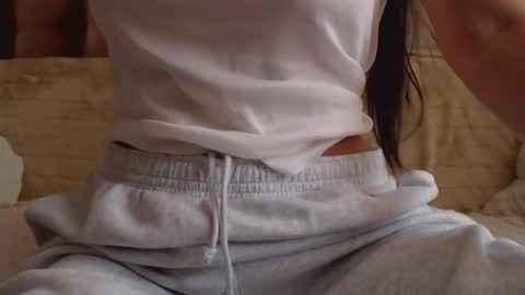 Daniella online show from September 26, 10:30 am