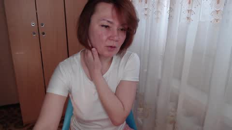 danbie_leen online show from April 15, 10:22 am