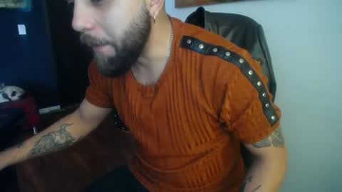 Snapshot of danbury44 chatting on October 26, 4:02 pm danbury online show from October 26, 4:02 pm