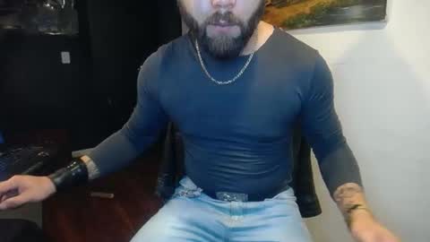 Snapshot of danbury44 chatting on October 27, 11:09 pm danbury online show from October 27, 11:09 pm