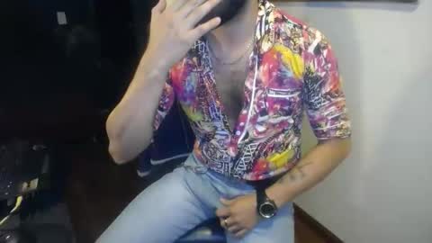 Snapshot of danbury44 chatting on November 11, 11:05 pm danbury online show from November 11, 11:05 pm