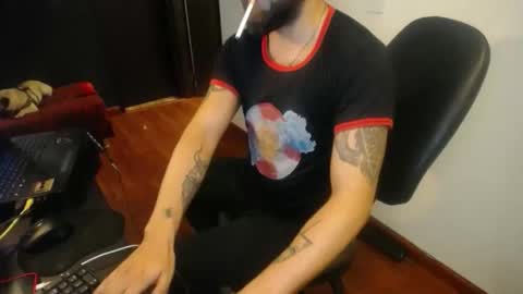 Snapshot of danbury44 chatting on November 14, 12:31 am danbury online show from November 14, 12:31 am