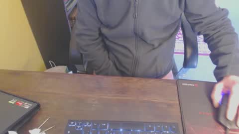 dandotamoon online show from November 3, 9:10 am