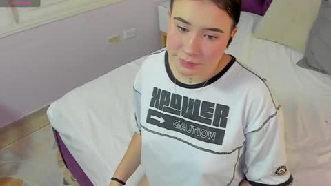 Snapshot of danee_19 chatting on February 2, 11:40 am Daniela online show from February 2, 11:40 am