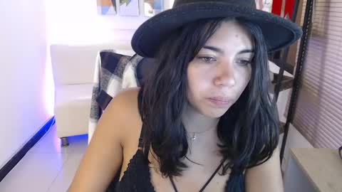 Snapshot of dangel_noir6 chatting on May 15, 12:12 pm Veronica online show from May 15, 12:12 pm