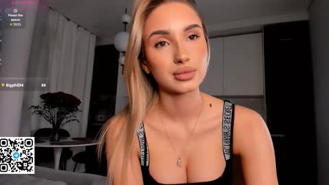 Bella online show from March 17, 8:56 pm