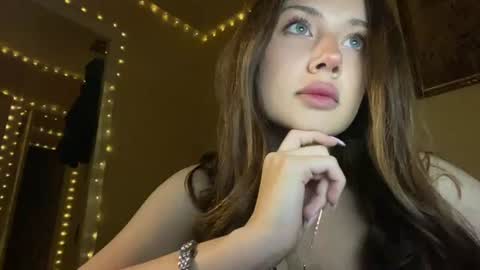 Snapshot of dangerous_softness chatting on June 24, 7:24 pm dangerous_softness online show from June 24, 7:24 pm