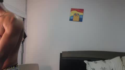 dani_brown19 online show from June 8, 11:05 pm