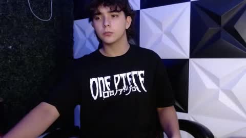 Snapshot of dani_cumboy chatting on March 7, 5:40 am dani_cumboy online show from March 7, 5:40 am