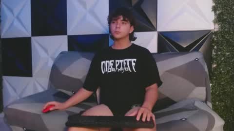 Snapshot of dani_cumboy chatting on March 9, 6:06 am dani_cumboy online show from March 9, 6:06 am