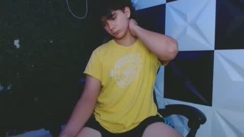 Snapshot of dani_cumboy chatting on March 10, 6:16 am dani_cumboy online show from March 10, 6:16 am