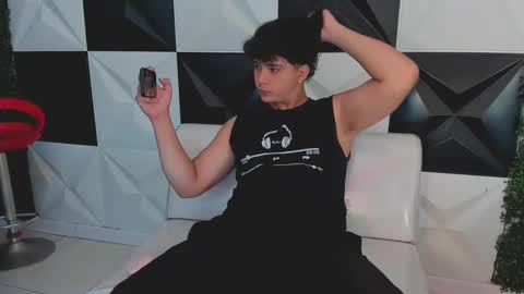 Snapshot of dani_cumboy chatting on October 2, 2:02 pm dani_cumboy online show from October 2, 2:02 pm