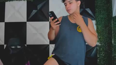 Snapshot of dani_cumboy chatting on October 4, 2:37 pm dani_cumboy online show from October 4, 2:37 pm