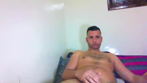 Snapshot of dani_lop1 chatting on May 24, 2:05 am dani_lop1 online show from May 24, 2:05 am