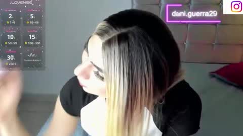 dani online show from February 19, 6:31 am