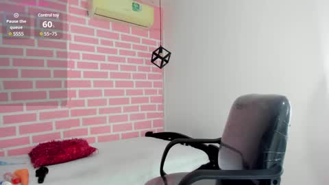 dani_lue online show from February 12, 12:22 pm