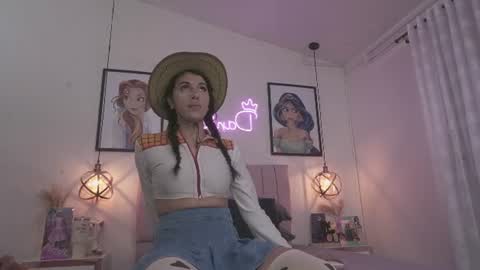   online show from June 13, 7:01 pm