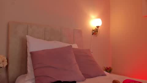 Hi I am Dani online show from February 17, 5:43 pm