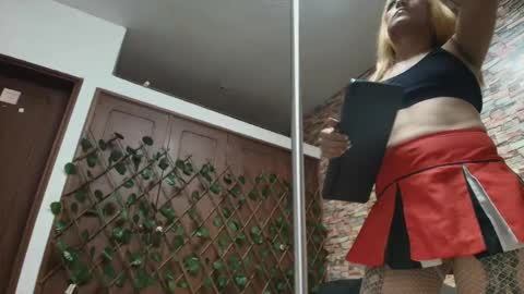 Dania online show from November 16, 1:39 pm