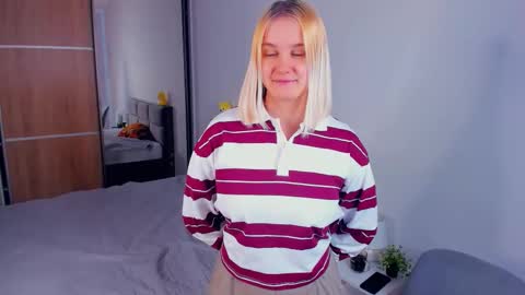 Carnelia online show from March 11, 7:03 am