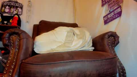 Snapshot of danidollxxx chatting on October 30, 3:08 am danidollxxx online show from October 30, 3:08 am