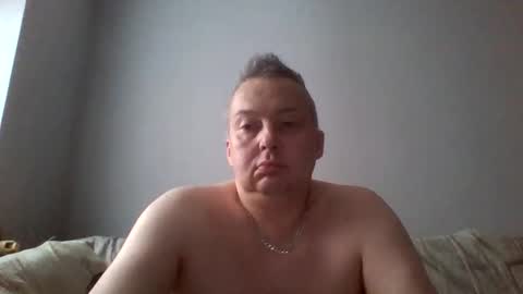 Snapshot of daniel0028 chatting on October 12, 11:09 am dan online show from October 12, 11:09 am