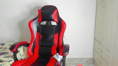 Snapshot of daniel_443 chatting on November 26, 4:52 pm DANIEL online show from November 26, 4:52 pm