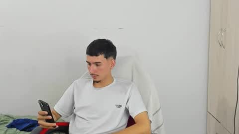 Snapshot of daniel_443 chatting on November 30, 4:11 pm DANIEL online show from November 30, 4:11 pm