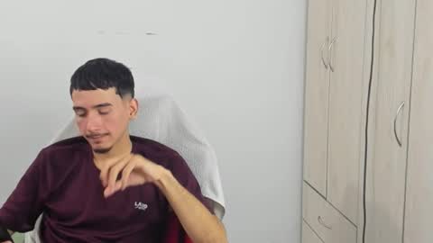 Snapshot of daniel_443 chatting on December 2, 2:34 pm DANIEL online show from December 2, 2:34 pm