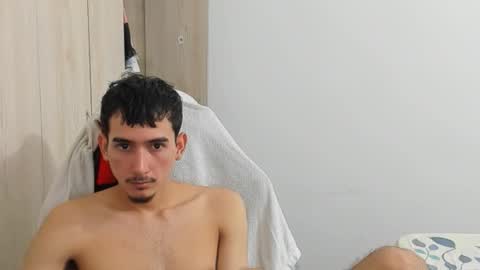 Snapshot of daniel_443 chatting on December 23, 2:09 am DANIEL online show from December 23, 2:09 am