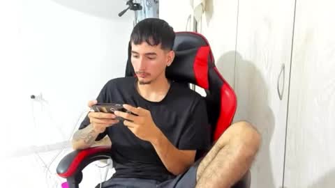 Snapshot of daniel_443 chatting on March 8, 9:35 am DANIEL online show from March 8, 9:35 am