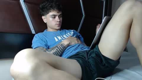 daniel_collins07 online show from October 12, 5:17 am