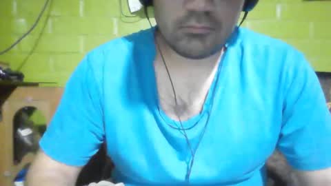 Snapshot of daniel_hot996 chatting on December 3, 3:14 am daniel_hot996 online show from December 3, 3:14 am