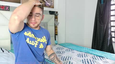 Snapshot of daniel_ova chatting on January 8, 2:14 pm Sexy Dani online show from January 8, 2:14 pm