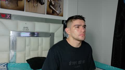 Snapshot of daniel_ova chatting on January 24, 11:26 am Sexy Dani online show from January 24, 11:26 am