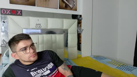 Snapshot of daniel_ova chatting on January 29, 2:32 pm Sexy Dani online show from January 29, 2:32 pm