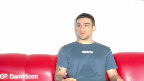 Snapshot of daniel_ova chatting on July 20, 11:34 am Sexy Dani online show from July 20, 11:34 am